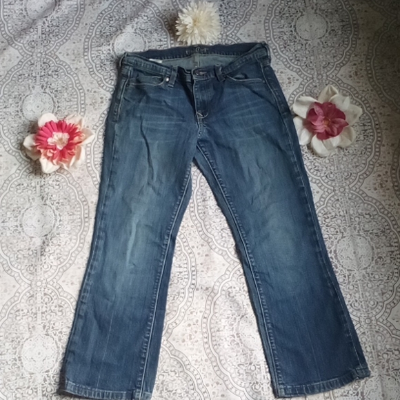 OLD Navy "The Flirt" slim bootcut jeans - Picture 12 of 12